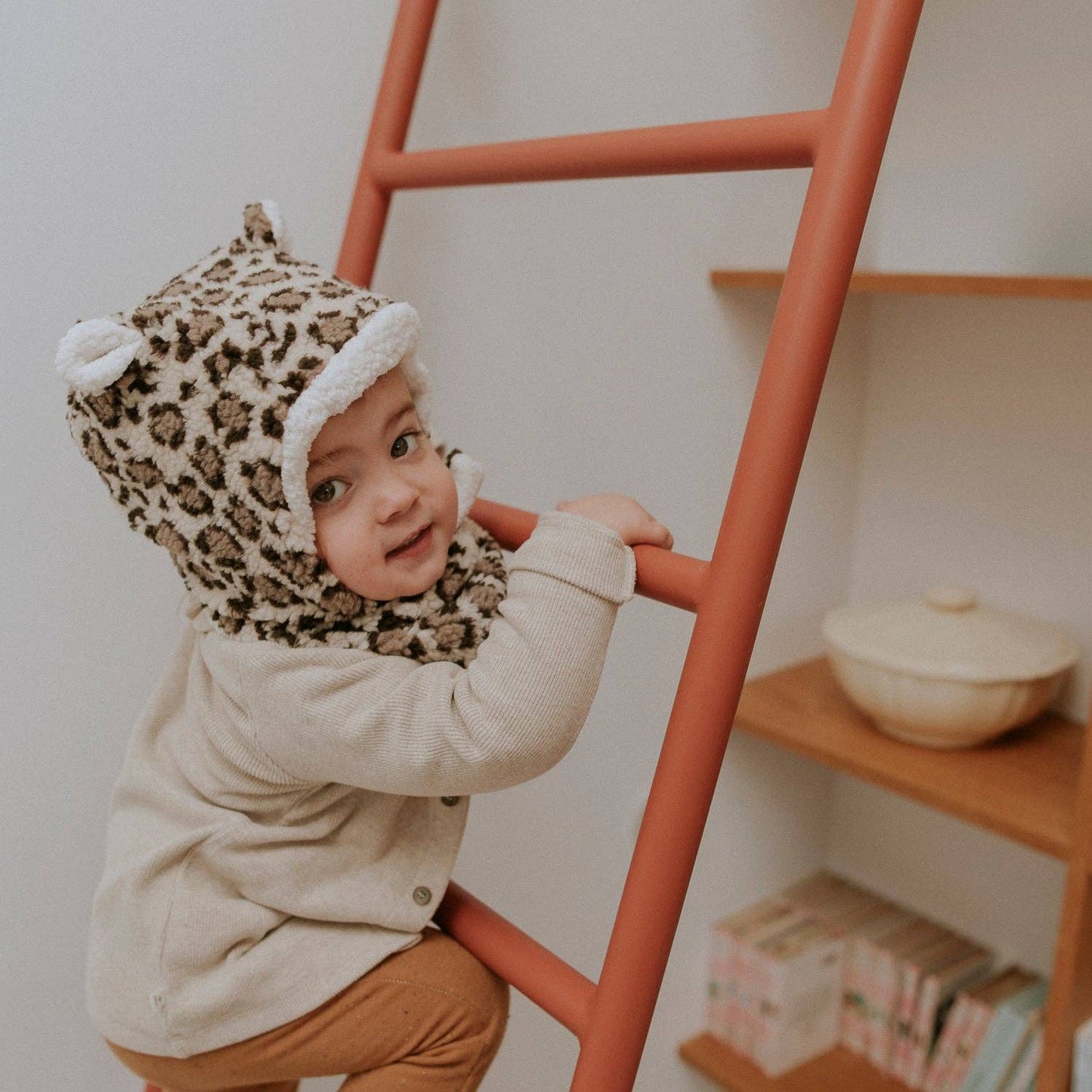 Bonnet léopard réversible
