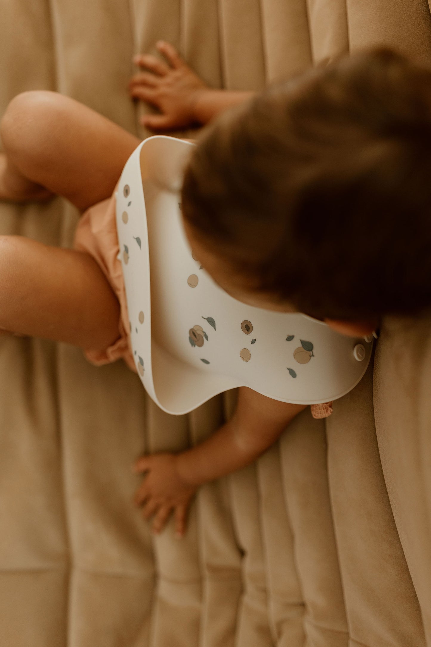 Bavoir en silicone - Amandes